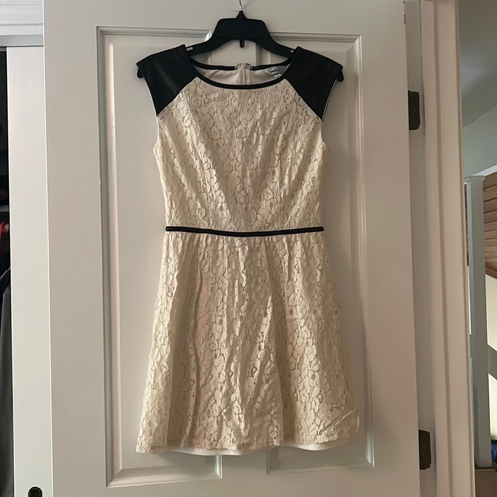 Speechless black and cream formal dress